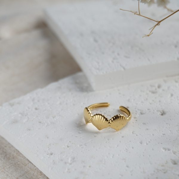 Little Grey Moon Gold Scallop Ring