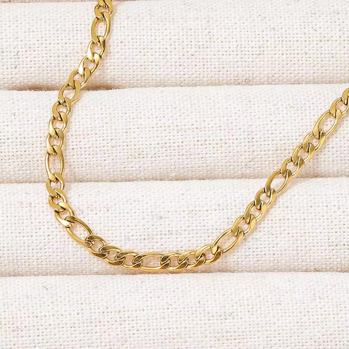 Mococo Essentials Gold Dainty Figaro Chain Bracelet